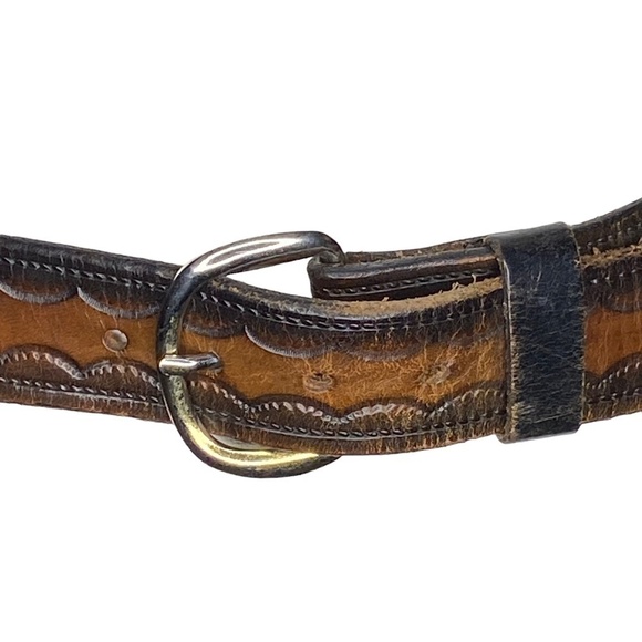 Hand Tooled Leather Belt Size 34 Two Toned Brown Western Scalloped Embossing - Picture 2 of 16